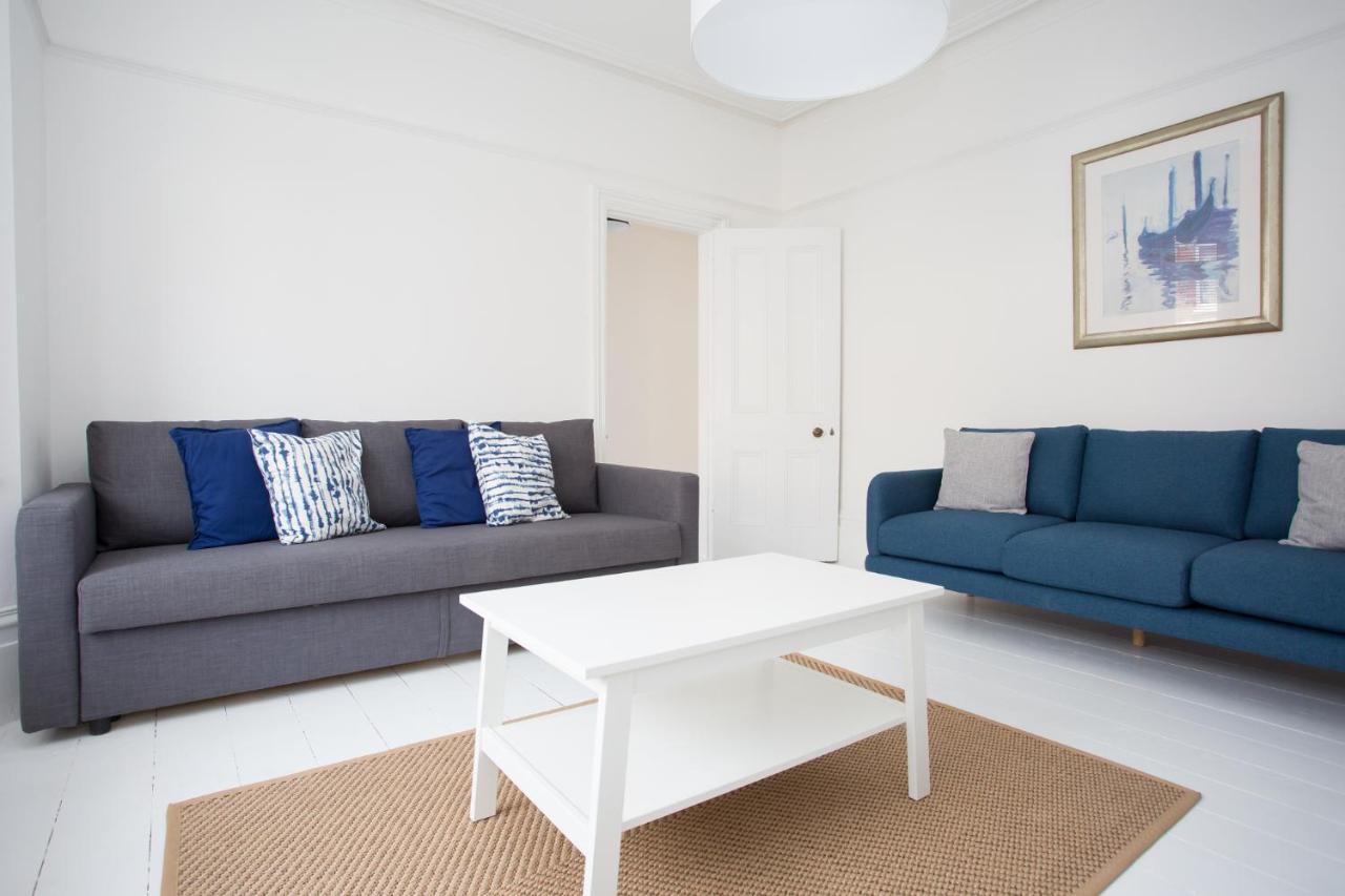 Elegant York House - On A Road, Sleeps 12, With Sea Views *