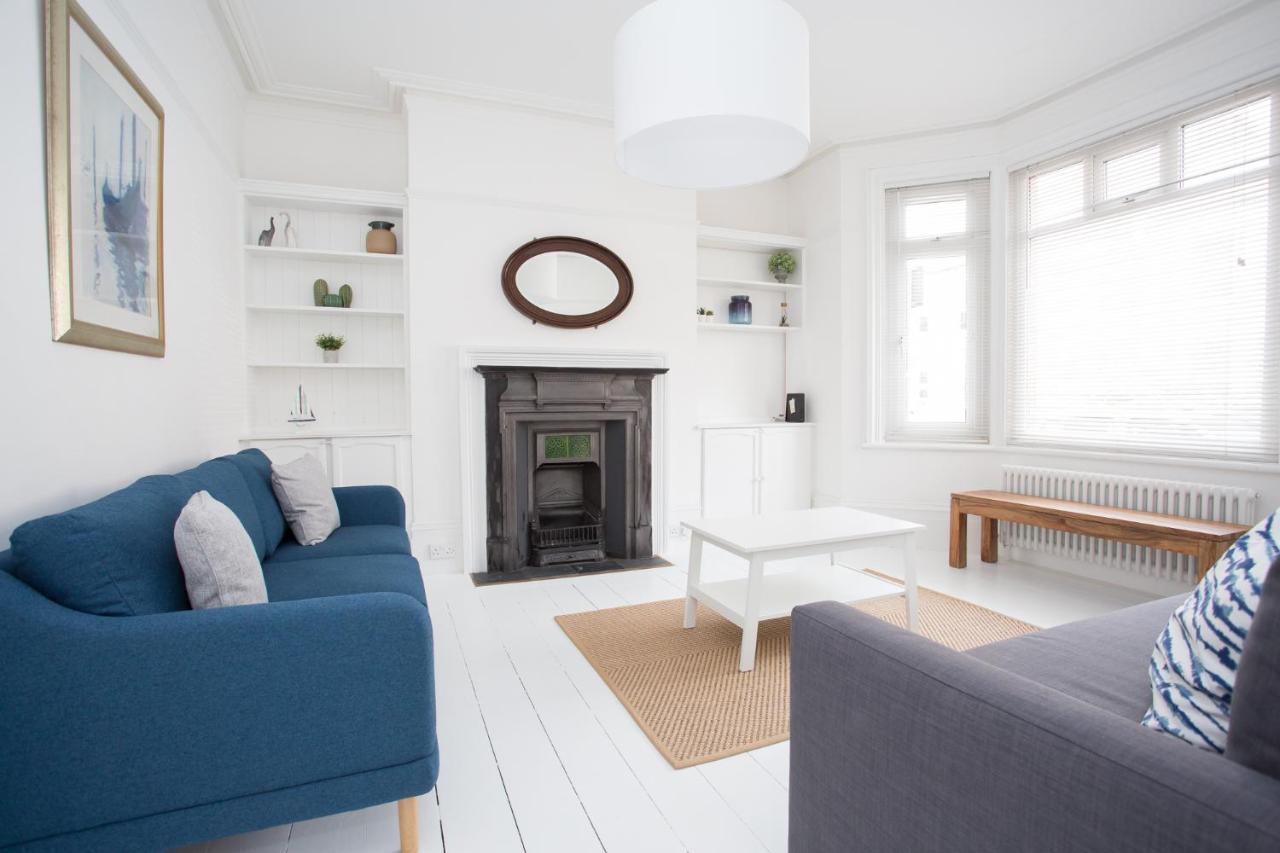 Elegant York House - On A Road, Sleeps 12, With Sea Views * Worthing