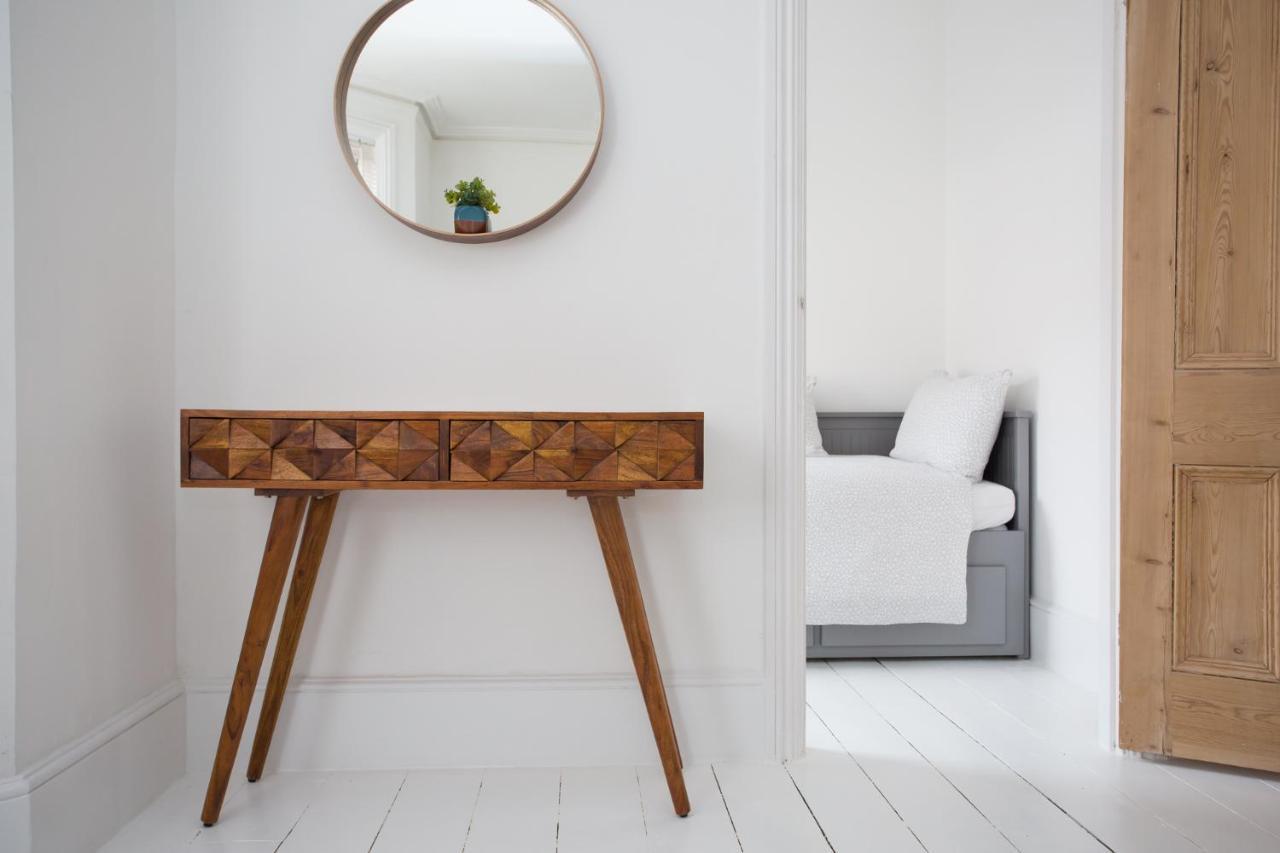 Elegant York House - On A Road, Sleeps 12, With Sea Views Holiday home