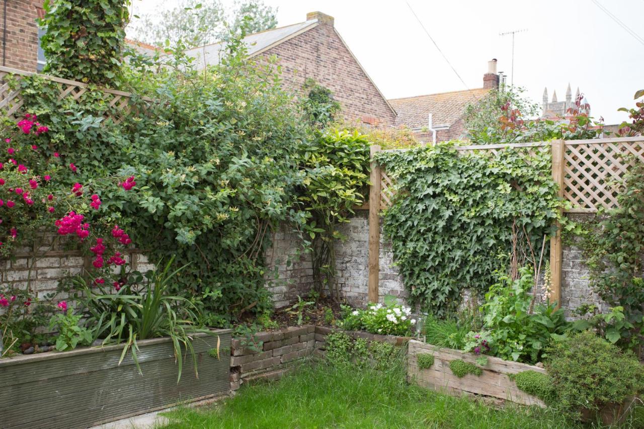 Holiday home Elegant York House - On A Road, Sleeps 12, With Sea Views
