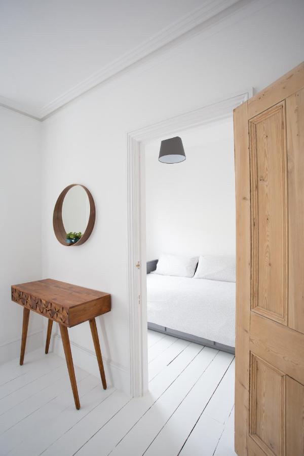 Elegant York House - On A Road, Sleeps 12, With Sea Views Worthing